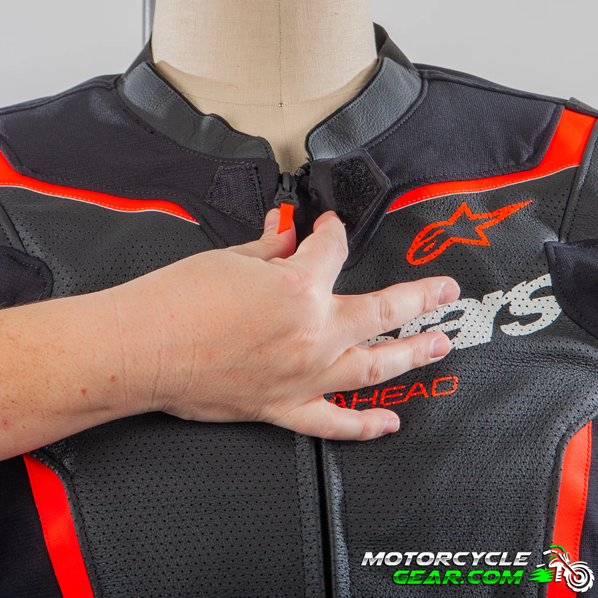 Alpinestars GP Force v2 Airflow Leather Jacket - Image 21