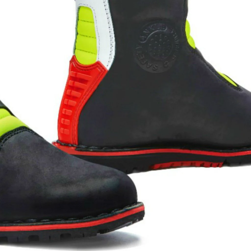 Forma Boulder Boots - Image 15