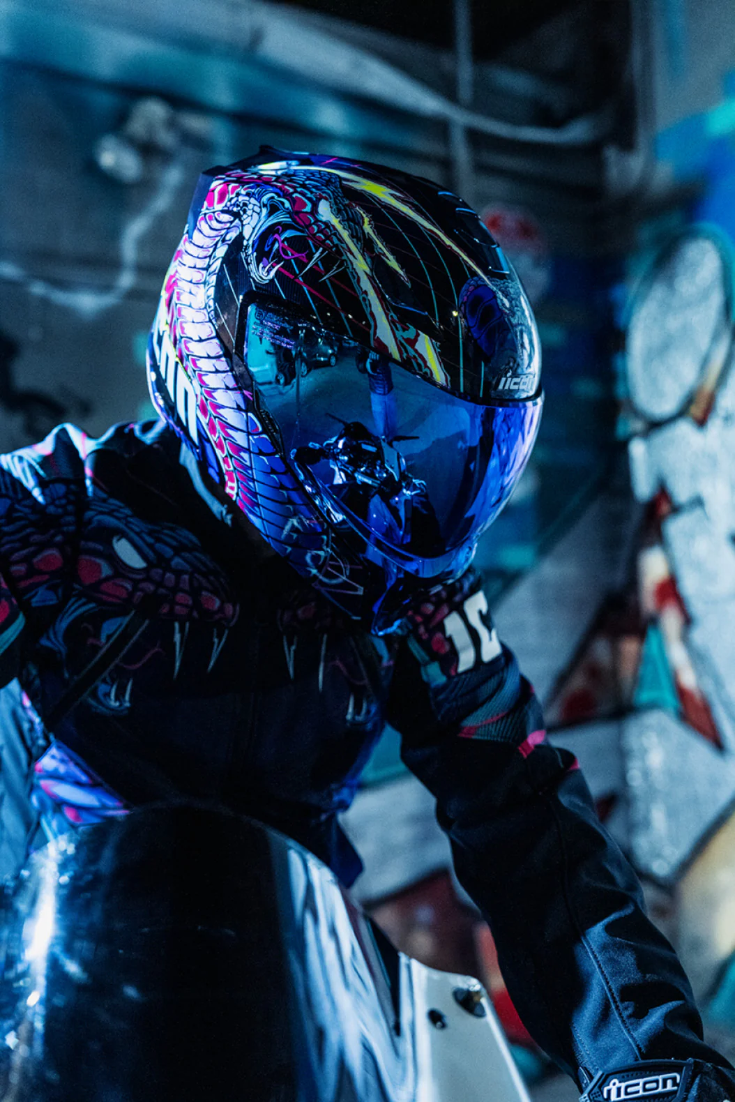 Icon Threshold Synthwave Lazer Cobra Modular Helmet - Image 3