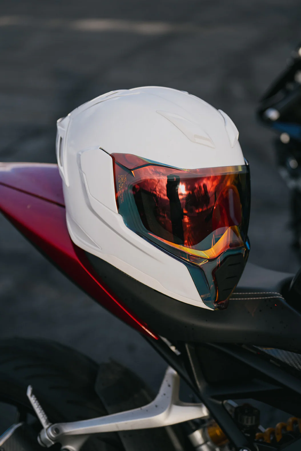 Icon Ultraflite Solid MIPS Helmet - Image 9