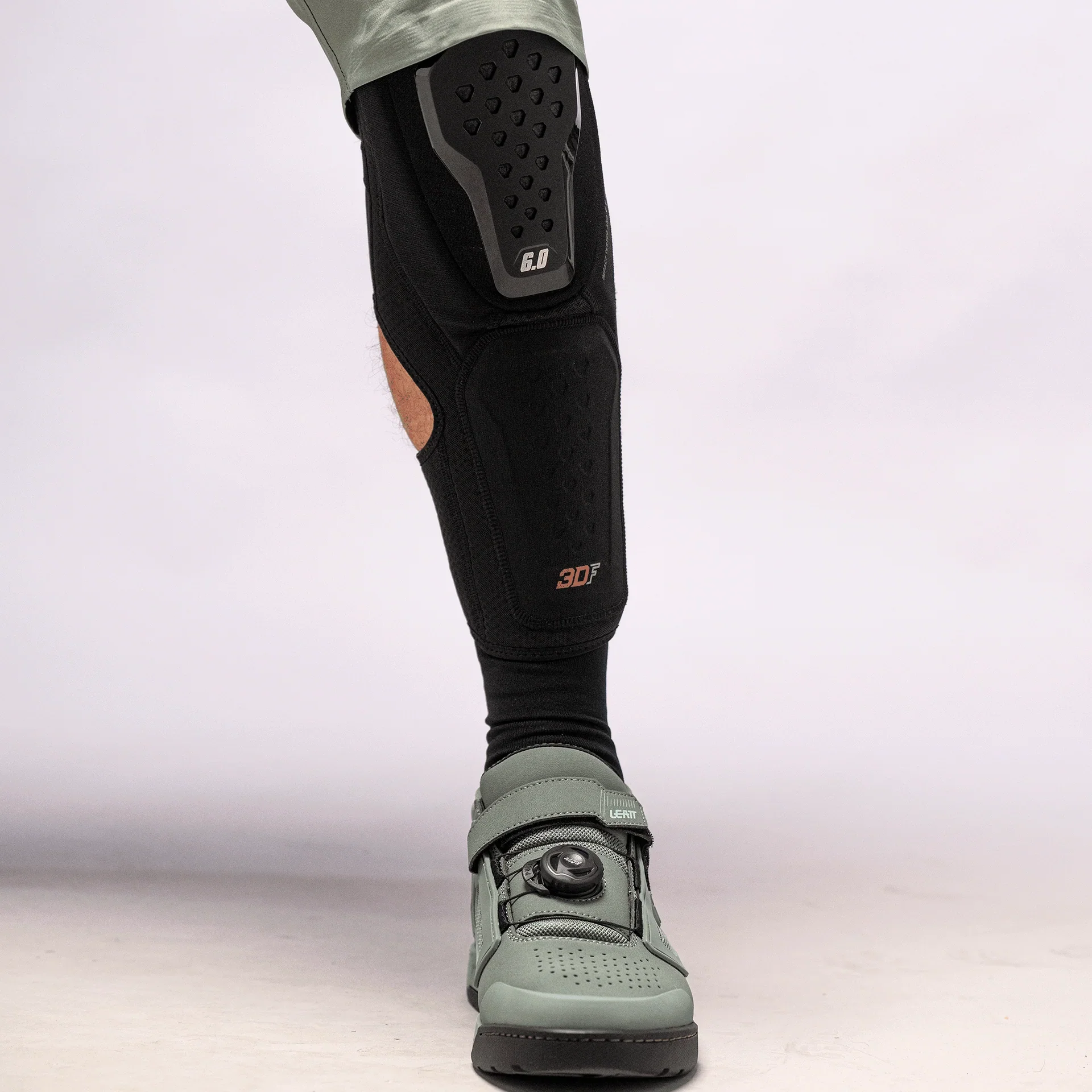 Leatt 6.0 Evo EXT Knee Guard - Image 5