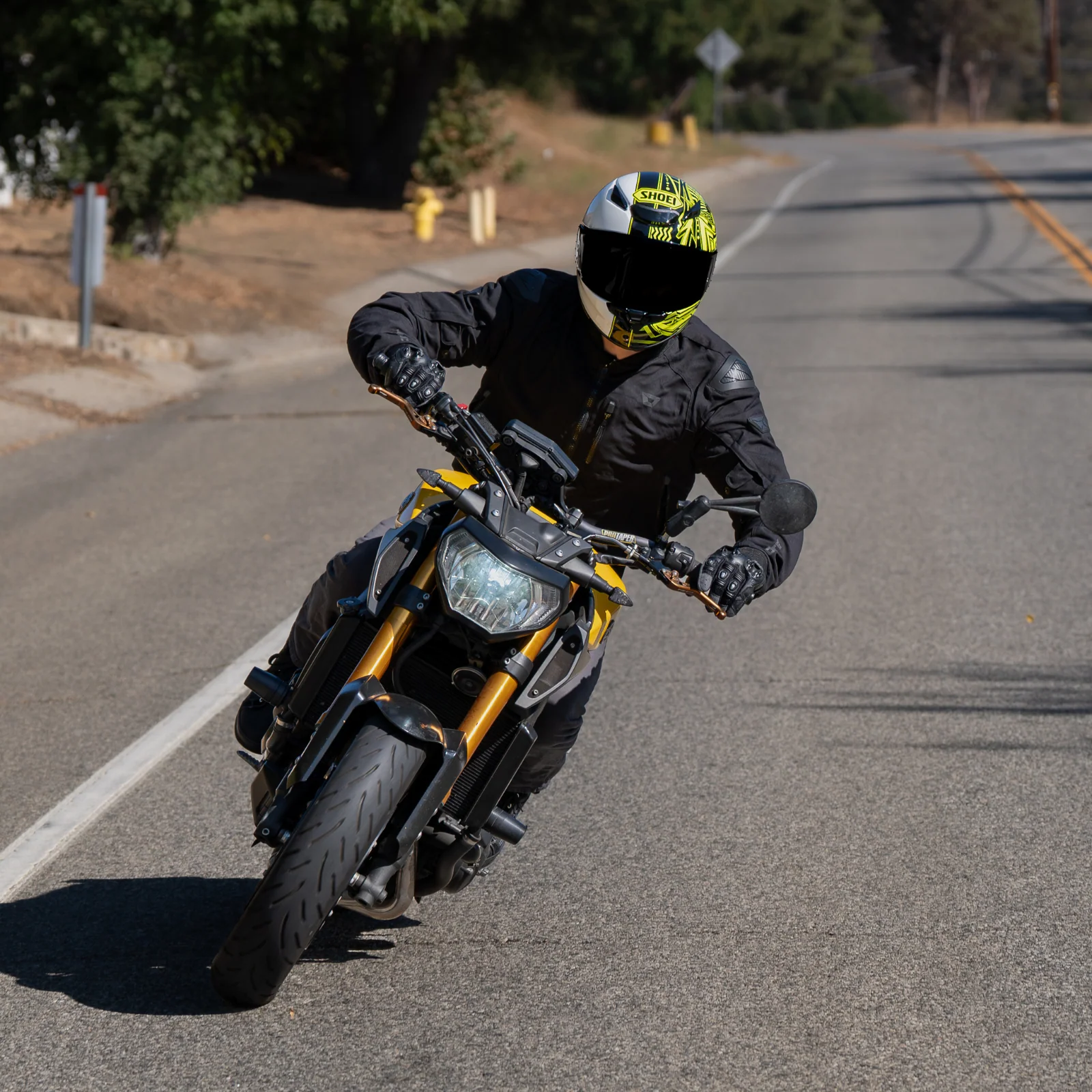 Shoei RF-1400 Beaut Helmet - Image 12